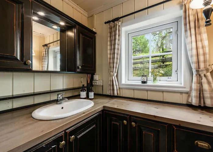 With Views Of Hemsedal Mountains * Gol