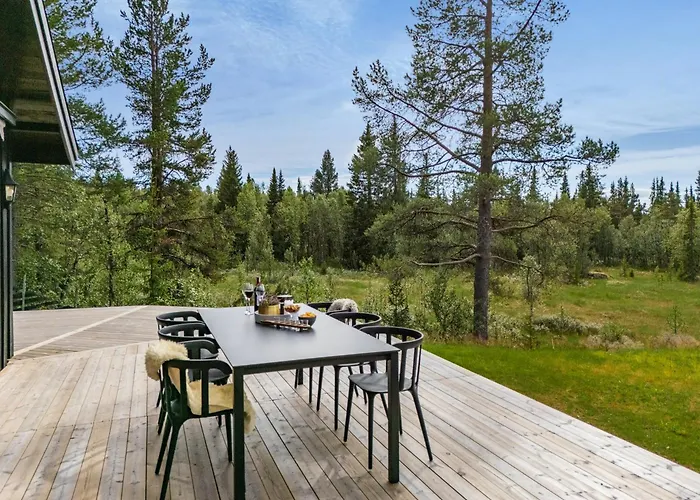 With Views Of Hemsedal Mountains *